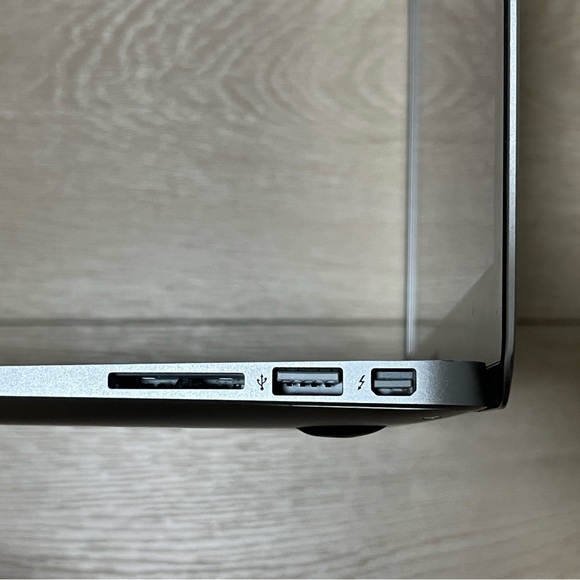 MacBook Air 13インチ Early2015 MacBook Air 13インチ Early 2015 8GB